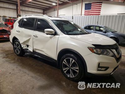 Czwarte zdjęcie samochodu z boku: 2020 NISSAN ROGUE SV VIN:JN8AT2MV3LW116196 - miniatura