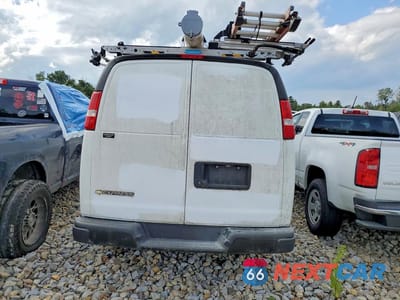 Zdjęcie 6 z 12 samochodu: 2020 CHEVROLET EXPRESS G2500 VIN:1GCWGAFG7L1271071 - miniatura