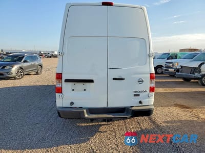 Zdjęcie 6 z 13 samochodu: 2014 NISSAN NV 2500 HD S VIN:1N6AF0LX6EN101918 - miniatura
