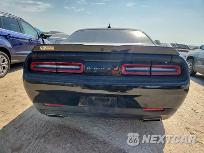 Zdjęcie 6 z 12 samochodu: 2018 DODGE CHALLENGER SXT VIN:2C3CDZAG1JH322150 - miniatura