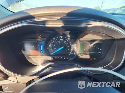 Zdjęcie 9 z 12 samochodu: 2019 FORD FUSION TITANIUM VIN:3FA6P0SU5KR102876 - miniatura