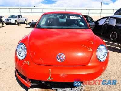 Piąte zdjęcie samochodu w środku: 2016 VOLKSWAGEN BEETLE 1.8T VIN:3VWF07ATXGM631063 - miniatura