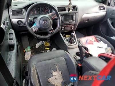 Zdjęcie 8 z 12 samochodu: 2012 VOLKSWAGEN JETTA GLI VIN:3VW5A7AJ7CM453985 - miniatura