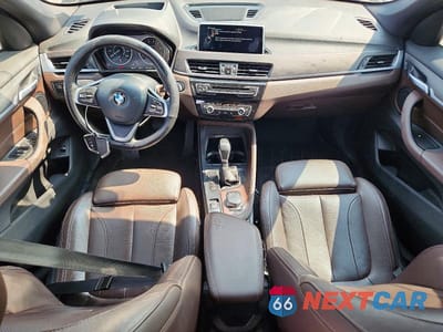 Zdjęcie 8 z 13 samochodu: 2017 BMW X1 SDRIVE28I VIN:WBXHU7C30H5H34552 - miniatura