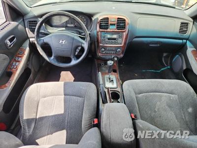 Zdjęcie 8 z 12 samochodu: 2005 HYUNDAI SONATA GLS VIN:KMHWF35H95A106291 - miniatura