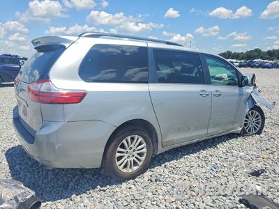 Trzecie zdjęcie samochodu z tyłu: 2015 TOYOTA SIENNA XLE 8-PASSENGER VIN:5TDYK3DC5FS639175 - miniatura