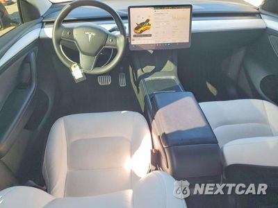 Zdjęcie 8 z 12 samochodu: 2023 TESLA MODEL Y VIN:7SAYGDEF3PF688237 - miniatura