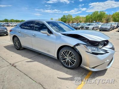 Czwarte zdjęcie samochodu z boku: 2022 LEXUS ES 250 BASE VIN:58AD11D16NU010091 - miniatura