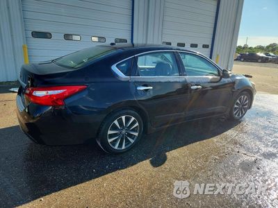 Trzecie zdjęcie samochodu z tyłu: 2017 NISSAN ALTIMA 2.5 SL VIN:1N4AL3AP3HC163282 - miniatura
