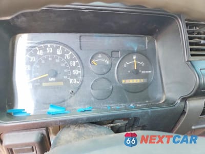 Zdjęcie 9 z 12 samochodu: 2003 ISUZU NPR HD BOX TRUCK VIN:JALB4B14237012770 - miniatura