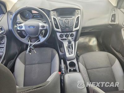 Zdjęcie 8 z 12 samochodu: 2014 FORD FOCUS SE VIN:1FADP3F26EL410353 - miniatura