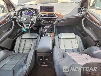 Zdjęcie 8 z 14 samochodu: 2018 BMW X3 XDRIVE30I VIN:5UXTR9C50JLC78834 - miniatura