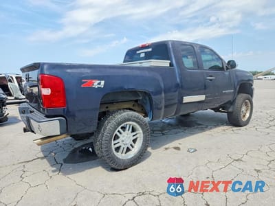 Trzecie zdjęcie samochodu z tyłu: 2008 CHEVROLET SILVERADO K1500 VIN:2GCEK19J781212816 - miniatura