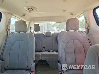 Zdjęcie 10 z 13 samochodu: 2017 CHRYSLER PACIFICA TOURING VIN:2C4RC1DG8HR634072 - miniatura