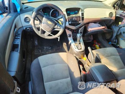 Zdjęcie 8 z 12 samochodu: 2016 CHEVROLET CRUZE LIMITED LS VIN:1G1PC5SH7G7186071 - miniatura