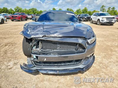 Piąte zdjęcie samochodu w środku: 2017 FORD MUSTANG I4 VIN:1FA6P8THXH5358006 - miniatura