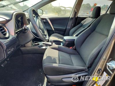 Zdjęcie 7 z 14 samochodu: 2015 TOYOTA RAV4 XLE VIN:JTMWFREV1FD072201 - miniatura