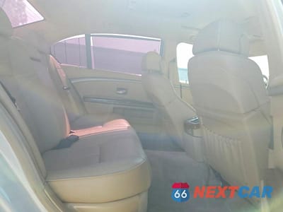 Zdjęcie 10 z 13 samochodu: 2006 BMW 7 SERIES 740IL VIN:WBAHN83576DT62917 - miniatura