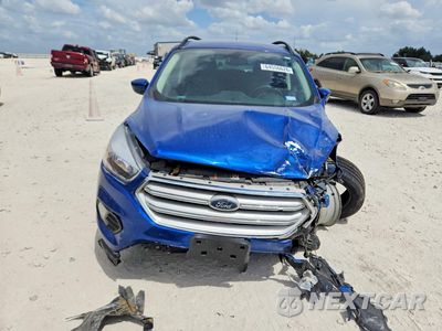 Piąte zdjęcie samochodu w środku: 2018 FORD ESCAPE SE VIN:1FMCU0GD5JUD56993 - miniatura