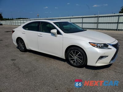 Czwarte zdjęcie samochodu z boku: 2016 LEXUS ES 350 VIN:58ABK1GG5GU024474 - miniatura