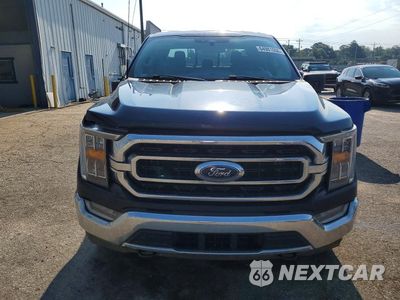 Piąte zdjęcie samochodu w środku: 2022 FORD F150 SUPERCREW VIN:1FTFW1E85NKE59050 - miniatura