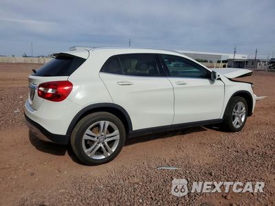Trzecie zdjęcie samochodu z tyłu: 2017 MERCEDES-BENZ GLA 250 4MATIC VIN:WDCTG4GB7HJ288770 - miniatura