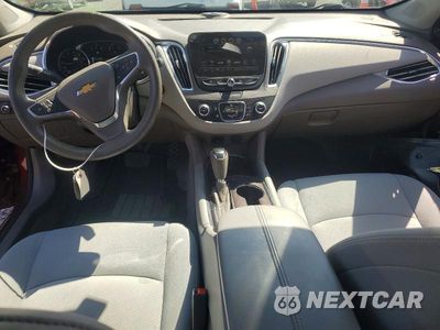 Zdjęcie 8 z 13 samochodu: 2017 CHEVROLET MALIBU LT VIN:1G1ZE5STXHF272814 - miniatura