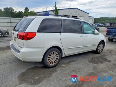 Trzecie zdjęcie samochodu z tyłu: 2010 TOYOTA SIENNA XLE VIN:5TDYK4CC5AS303560 - miniatura