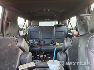 Zdjęcie 10 z 13 samochodu: 2021 CHEVROLET SUBURBAN K1500 Z71 VIN:1GNSKDKD9MR228369 - miniatura