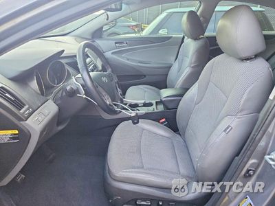 Zdjęcie 7 z 12 samochodu: 2013 HYUNDAI SONATA SE VIN:5NPEC4AC8DH715839 - miniatura