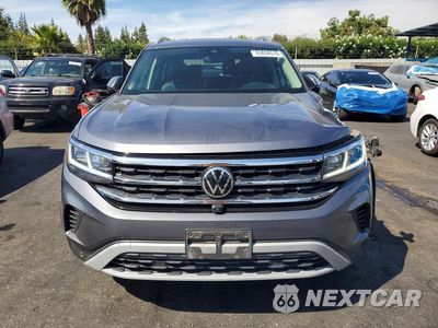 Piąte zdjęcie samochodu w środku: 2021 VOLKSWAGEN ATLAS SEL PREMIUM VIN:1V2TR2CA8MC571421 - miniatura