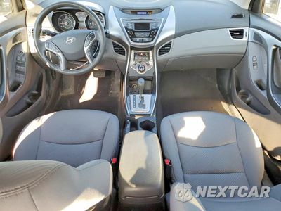 Zdjęcie 8 z 12 samochodu: 2013 HYUNDAI ELANTRA GLS VIN:5NPDH4AE5DH388864 - miniatura