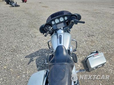 Zdjęcie 6 z 9 samochodu: 2015 HARLEY-DAVIDSON FLHXS STREET GLIDE SPECIAL VIN:1HD1KRM10FB682041 - miniatura