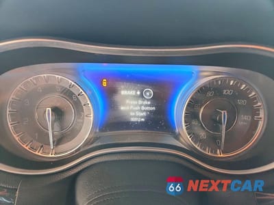 Zdjęcie 9 z 12 samochodu: 2022 CHRYSLER 300 S VIN:2C3CCABG5NH127161 - miniatura
