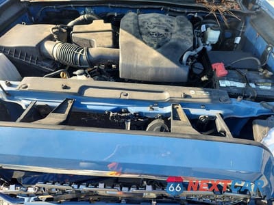 Zdjęcie 11 z 12 samochodu: 2019 TOYOTA TACOMA TRD SPORT VIN:3TMCZ5AN1KM235372 - miniatura