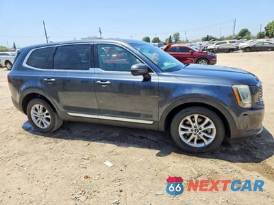 Czwarte zdjęcie samochodu z boku: 2020 KIA TELLURIDE LX VIN:5XYP24HCXLG010354 - miniatura