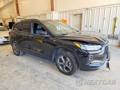 Czwarte zdjęcie samochodu z boku: 2024 FORD ESCAPE ST LINE SELECT VIN:1FMCU9NA2RUA97744 - miniatura