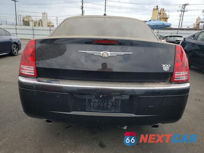 Zdjęcie 6 z 12 samochodu: 2008 CHRYSLER 300C VIN:2C3KA63H18H140239 - miniatura