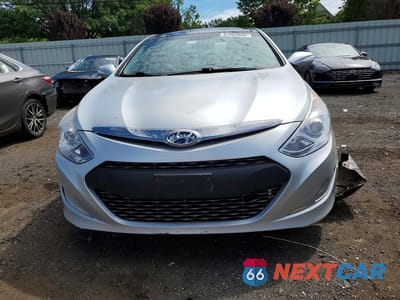 Piąte zdjęcie samochodu w środku: 2015 HYUNDAI SONATA HYBRID LIMITED VIN:KMHEC4A42FA126218 - miniatura