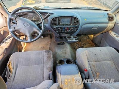 Zdjęcie 8 z 12 samochodu: 2002 TOYOTA TUNDRA SR5 V8 VIN:5TBBT44122S261861 - miniatura