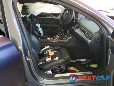 Zdjęcie 7 z 12 samochodu: 2015 AUDI A8 QUATTRO VIN:WAUJ2AFD1FN028588 - miniatura