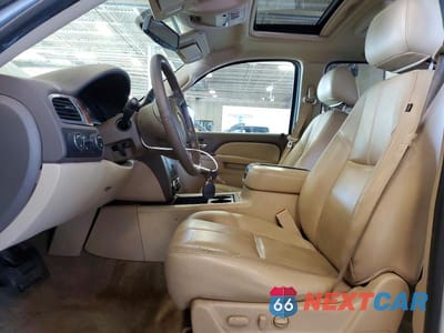 Zdjęcie 7 z 13 samochodu: 2013 GMC YUKON XL K1500 SLT VIN:1GKS2KE75DR338505 - miniatura