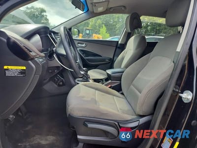 Zdjęcie 7 z 12 samochodu: 2017 HYUNDAI SANTA FE SPORT 2.4L VIN:5NMZTDLB7HH003623 - miniatura