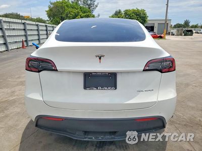Zdjęcie 6 z 13 samochodu: 2022 TESLA MODEL Y VIN:7SAYGDEE5NA018223 - miniatura