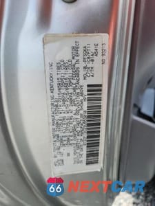 Zdjęcie 13 z 13 samochodu: 2003 TOYOTA SIENNA LE VIN:4T3ZF13C23U553010 - miniatura