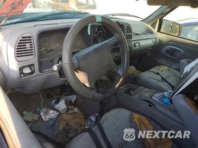Zdjęcie 8 z 13 samochodu: 1995 CHEVROLET TAHOE K1500 VIN:3GNEK18K4SG109868 - miniatura