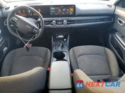 Zdjęcie 8 z 12 samochodu: 2025 KIA K4 LX VIN:3KPFT4DE5SE015201 - miniatura