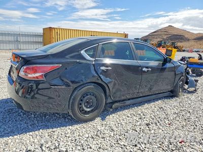 Trzecie zdjęcie samochodu z tyłu: 2014 NISSAN ALTIMA 2.5 S VIN:1N4AL3AP7EN248187 - miniatura