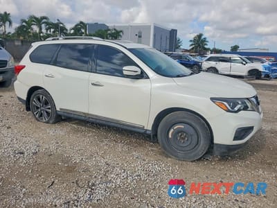 Czwarte zdjęcie samochodu z boku: 2019 NISSAN PATHFINDER PLATINUM VIN:5N1DR2MN6KC633740 - miniatura