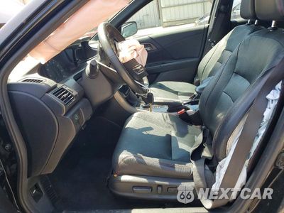 Zdjęcie 7 z 13 samochodu: 2017 HONDA ACCORD SPORT SPECIAL EDITION VIN:1HGCR2F10HA021677 - miniatura
